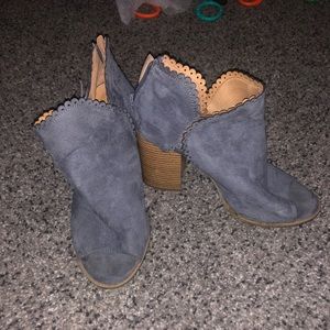 Blue / grey booties